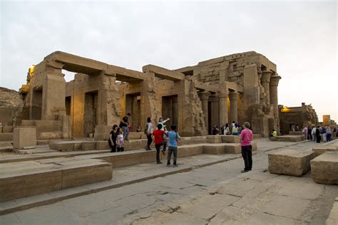  Kom Ombo Temple 的古老神祇與雙重人格！